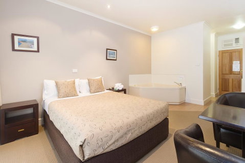 Frankston Holiday Park And Sandhurst Motel - Hotel QLD 1