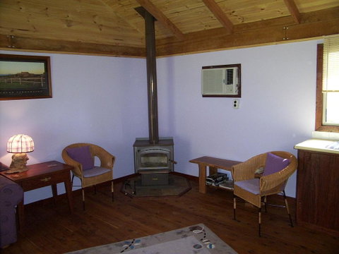 Gaddleen Grove Cottages - Hotel QLD 2