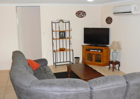 Geraldton Luxury Vacation Home - Hotel QLD 2