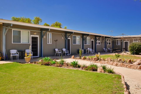 Getaway Villas Unit 38-2 - 1 Bedroom Self-Contained Accommodation - Hotel QLD 0