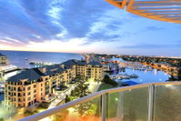 GLENELG Five Stars
