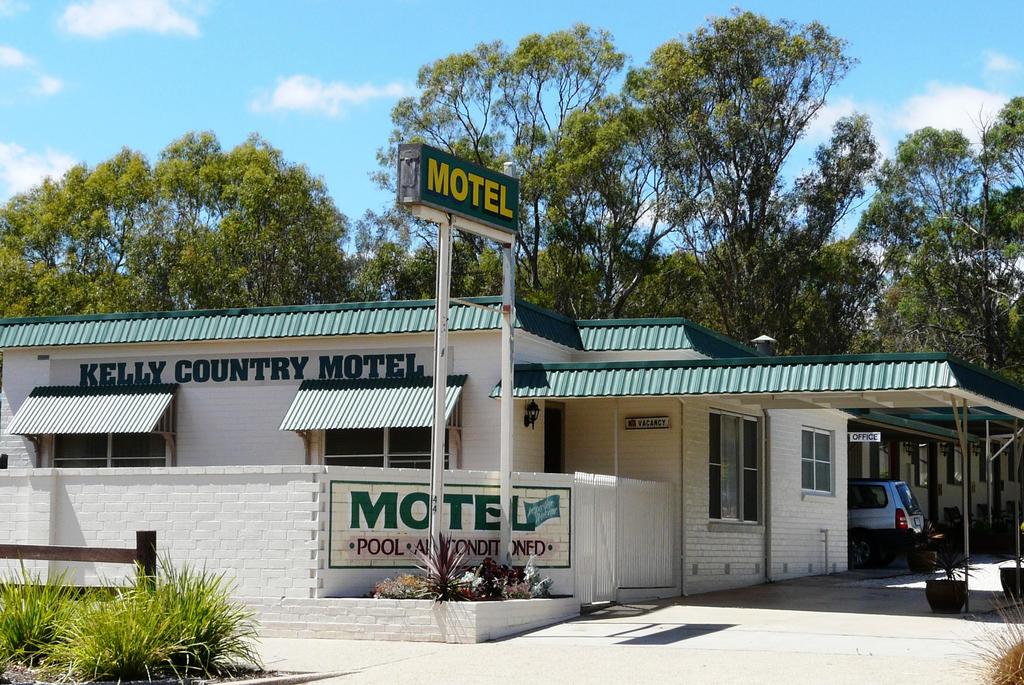 Hansonville VIC Hotel QLD