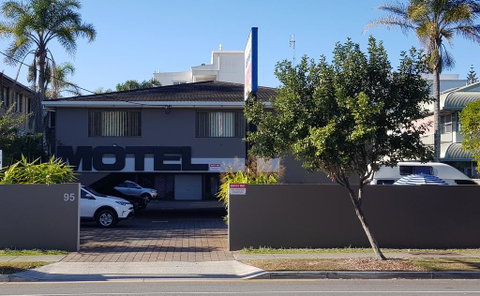 Gold Coast Airport Motel - Closest Privately Owned Accommodation To The GC Airport - Hotel QLD 3