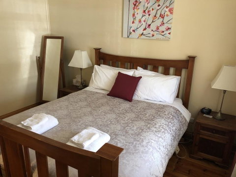Greenock's Old Telegraph Station - Hotel QLD 1
