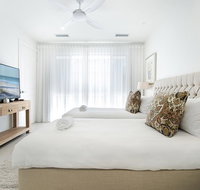 Hamptons Style 2 Bedroom Executive Luxury Apartment - Hotel QLD