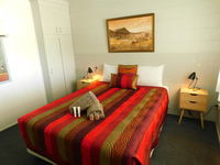 Book Hatton Vale Accommodation Vacations Hotel QLD Hotel QLD