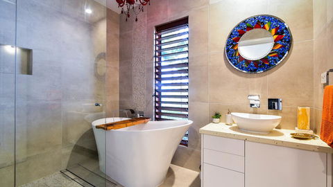 Heliconia 10 Newly Renovated Centrally Located House Hamilton Island - Hotel QLD 2