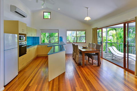 Heliconia Grove 9 - Hotel QLD 1