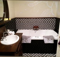Henrietta's Country House - Hotel QLD