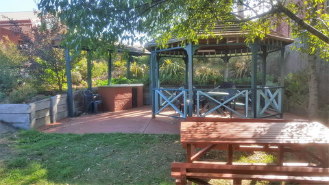 Hepburn Springs Motor Inn - Hotel QLD 2