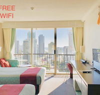 High Floor Twin Share with Ocean View at Surfers Paradise - Hotel Studio - Hotel QLD