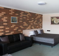 Highway Inn Motel - Hotel QLD