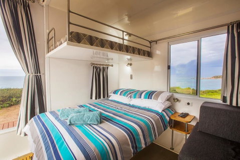 Hillocks Drive - Hotel QLD 2
