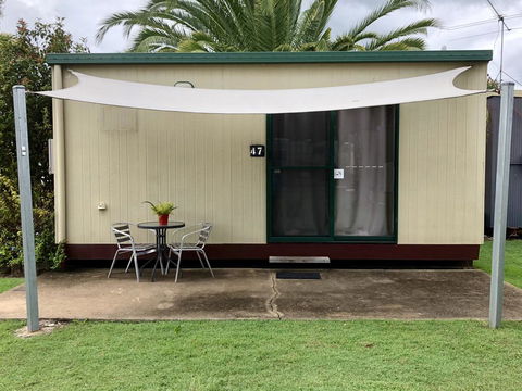 Homestead Caravan Park - Hotel QLD 1