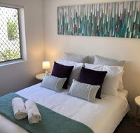 Island Central - Close to everything Free WiFi  Netflix - Hotel QLD