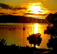 Islandview Beachhouse - 60m down driveway to Beach Dover Tasmania - Hotel QLD