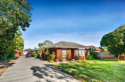 Ivy Units Glen Waverley - Hotel QLD 1