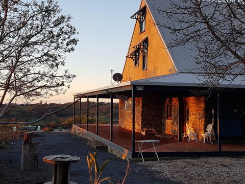 Jinji's Edge Escape - Hotel QLD 0