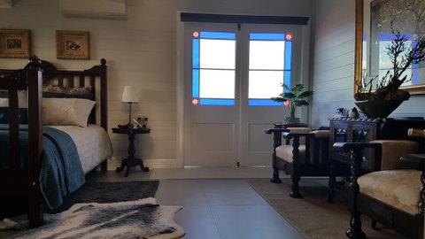 Jinji's Edge Escape - Hotel QLD 3