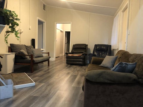 King Of The Cross - Work, Holiday Or Stop Overs - Hotel QLD 1