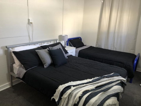King Of The Cross - Work, Holiday Or Stop Overs - Hotel QLD 2