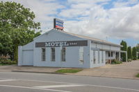 Book Koo Wee Rup Accommodation Vacations Hotel QLD Hotel QLD