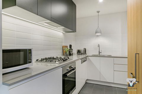 KOZYGURU WOLLI CREEK KOZY 1 BED APT SYDNEY AIRPORT & SYDNEY CBD NWC020 - Hotel QLD 3