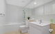 KOZYGURU WOLLI CREEK KOZY 3 BED APT + FREE PARKING NWC009 - thumb 1
