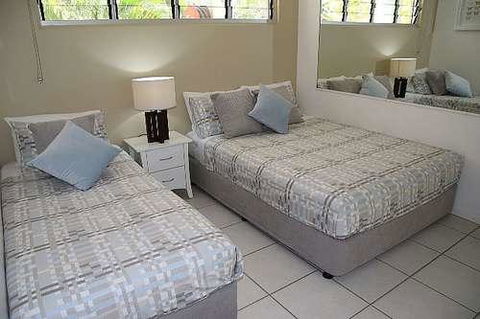 Lagoon 005 - Hotel QLD 2