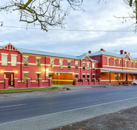 Lake Inn - Ballarat - Hotel QLD