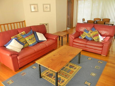 LAKESIDE2 - Hotel QLD 1