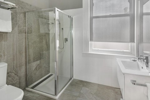 Langsford - Hotel QLD 1