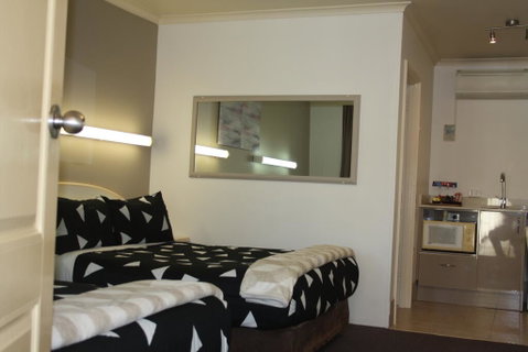 Leagues Motel - Hotel QLD 3