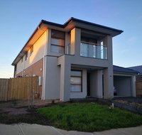 lily family - Hotel QLD