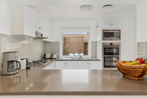 Luxury Family-size Home In Smart Beachside Suburb - Hotel QLD 2