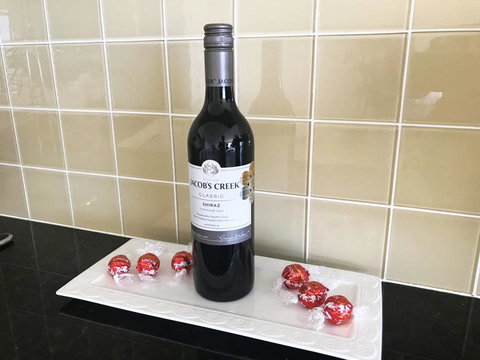 Luxury Waterfront Maroochydore Free Wine Netflix Parking - Hotel QLD 3