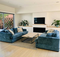 Malvern 3 Bedroom Delight - Hotel QLD