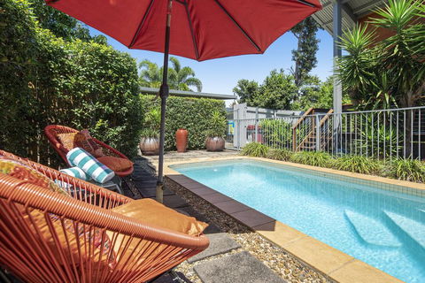 MANDALAY ESCAPE, SECLUSION & SERENITY WITH A POOL - Hotel QLD 3