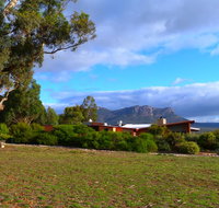 Meringa Springs - Hotel QLD