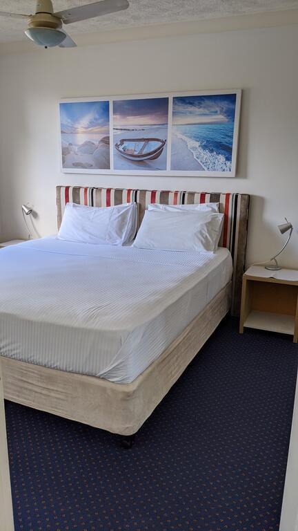 Mermaid Beach Apartment - Hotel QLD 0