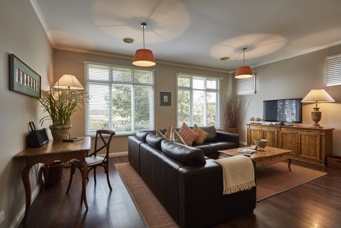 Mews Cottages - Hotel QLD 2