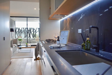 Modern And Elegant Apartment Near The Beach - Hotel QLD 1