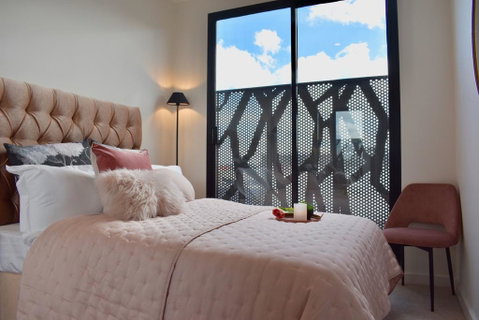 Modern And Elegant Apartment Near The Beach - Hotel QLD 3