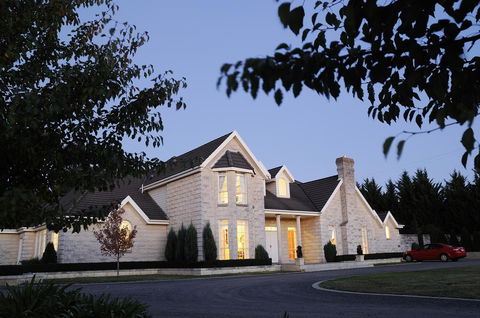Montfort Manor - Hotel QLD 2