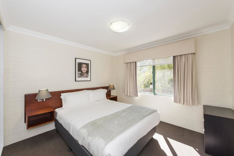 Subiaco Village 30 - Hotel QLD 14