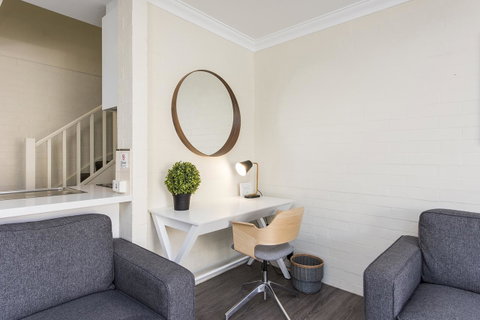 Subiaco Village 30 - Hotel QLD 3