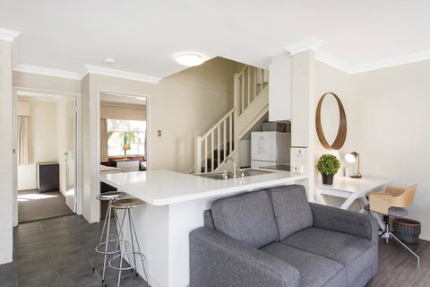 Subiaco Village 30 - Hotel QLD 4