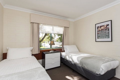 Subiaco Village 30 - Hotel QLD 19