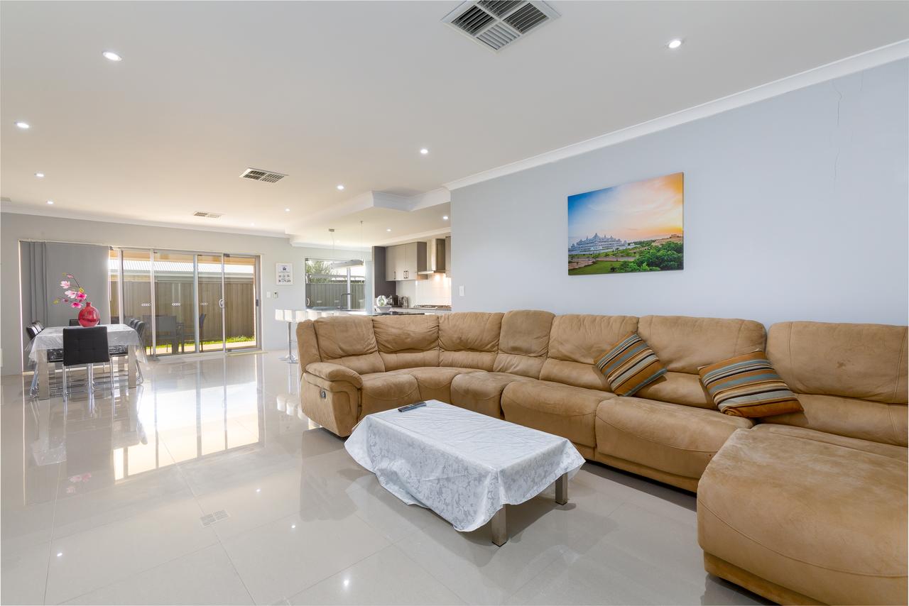 Harrisdale WA Hotel QLD