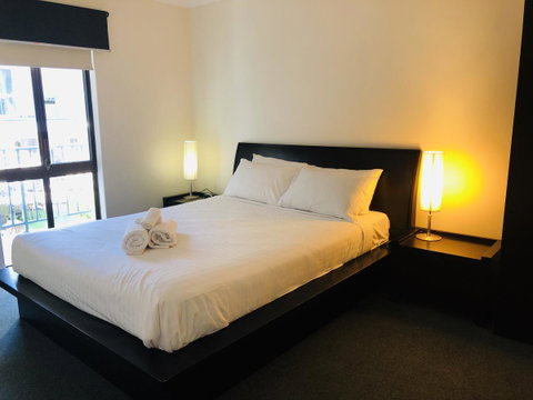 Seashore Memories - Sleeps 3 - Hotel QLD 6